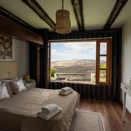 Casona De Tao Tiagua