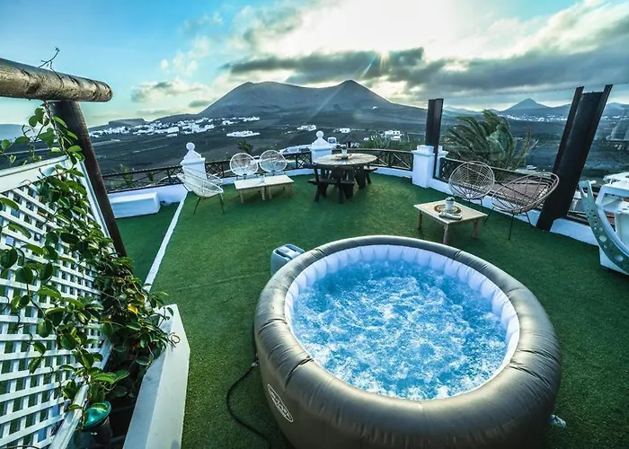 Casona De Tao * Tiagua