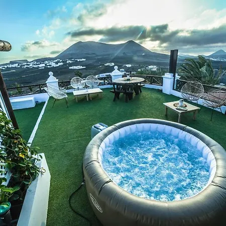 Casona De Tao * Tiagua